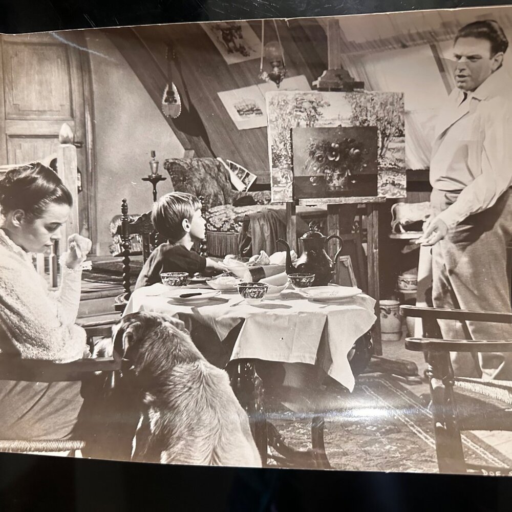 Vintage 7x9 Photo From "A Dog Of Flanders" Movie Scene - Picture 3 of 13